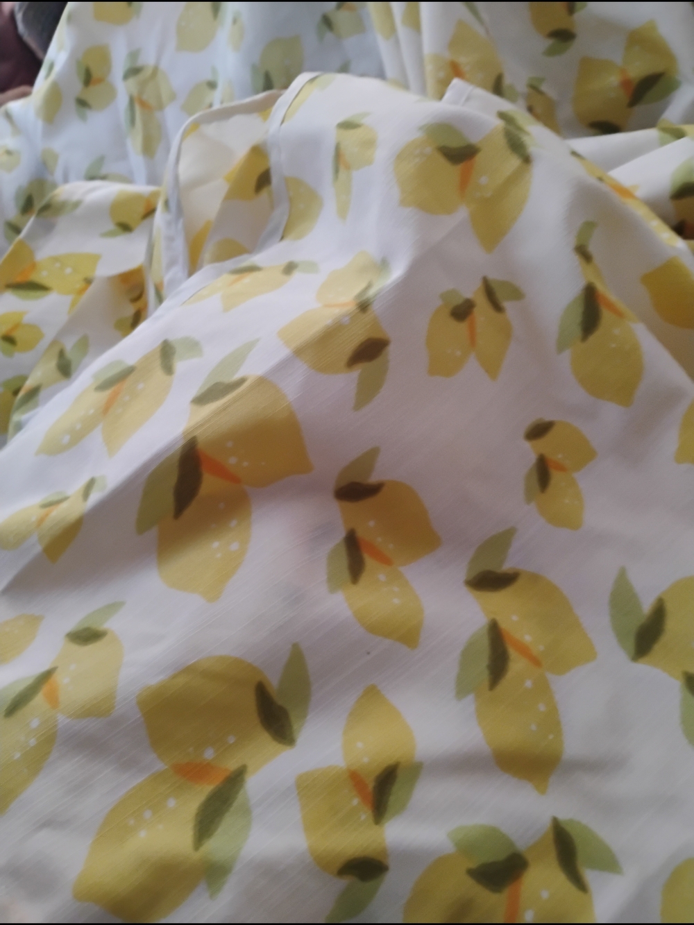 Lemon Print Table Cloth Lemon Yellow  Print Accent  Background 6 Feet By 8 Feet.